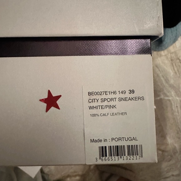 New💕Givenchy X Disney Collaboration 💕 - Picture 13 of 13